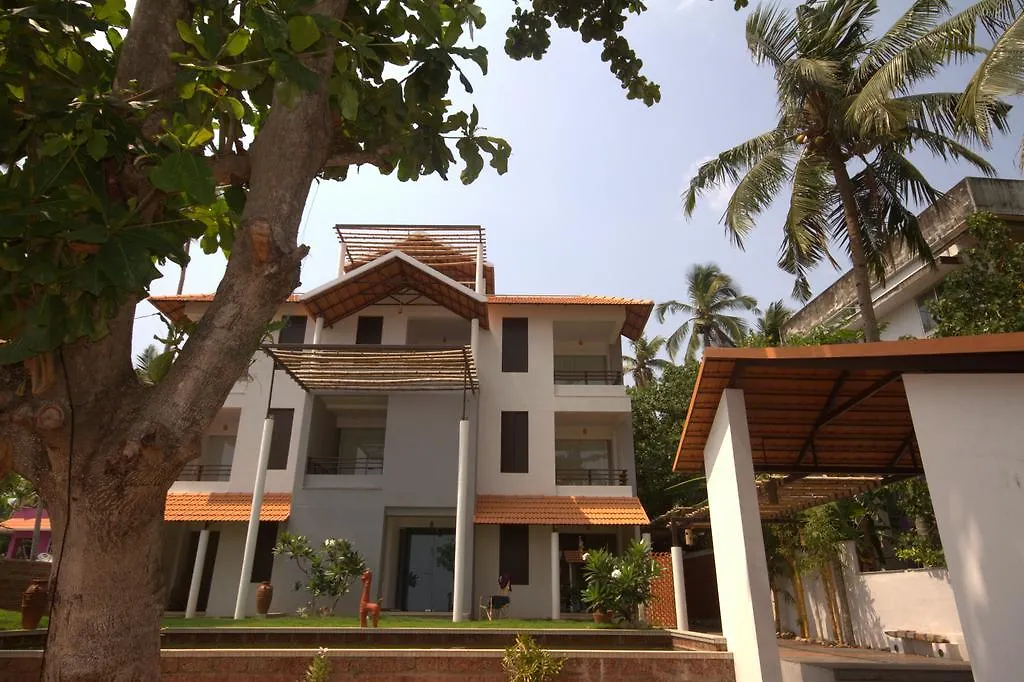 Hotel Thanal At The Oceans Edge Varkala Resort